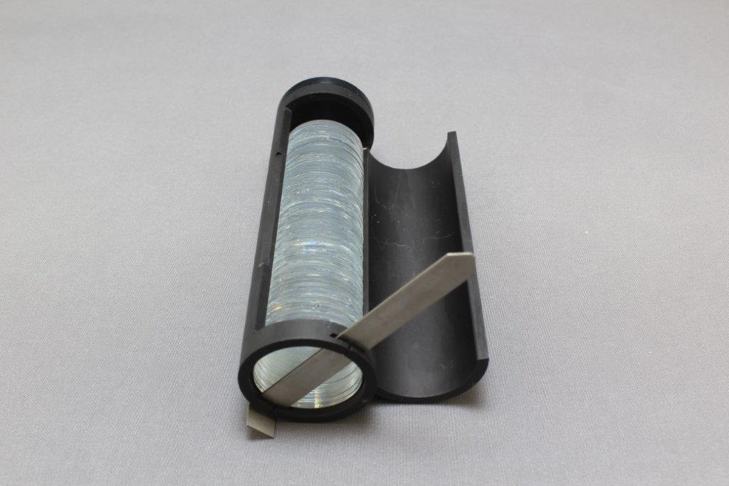 Glass Cover Slide Gizmo Dispenser